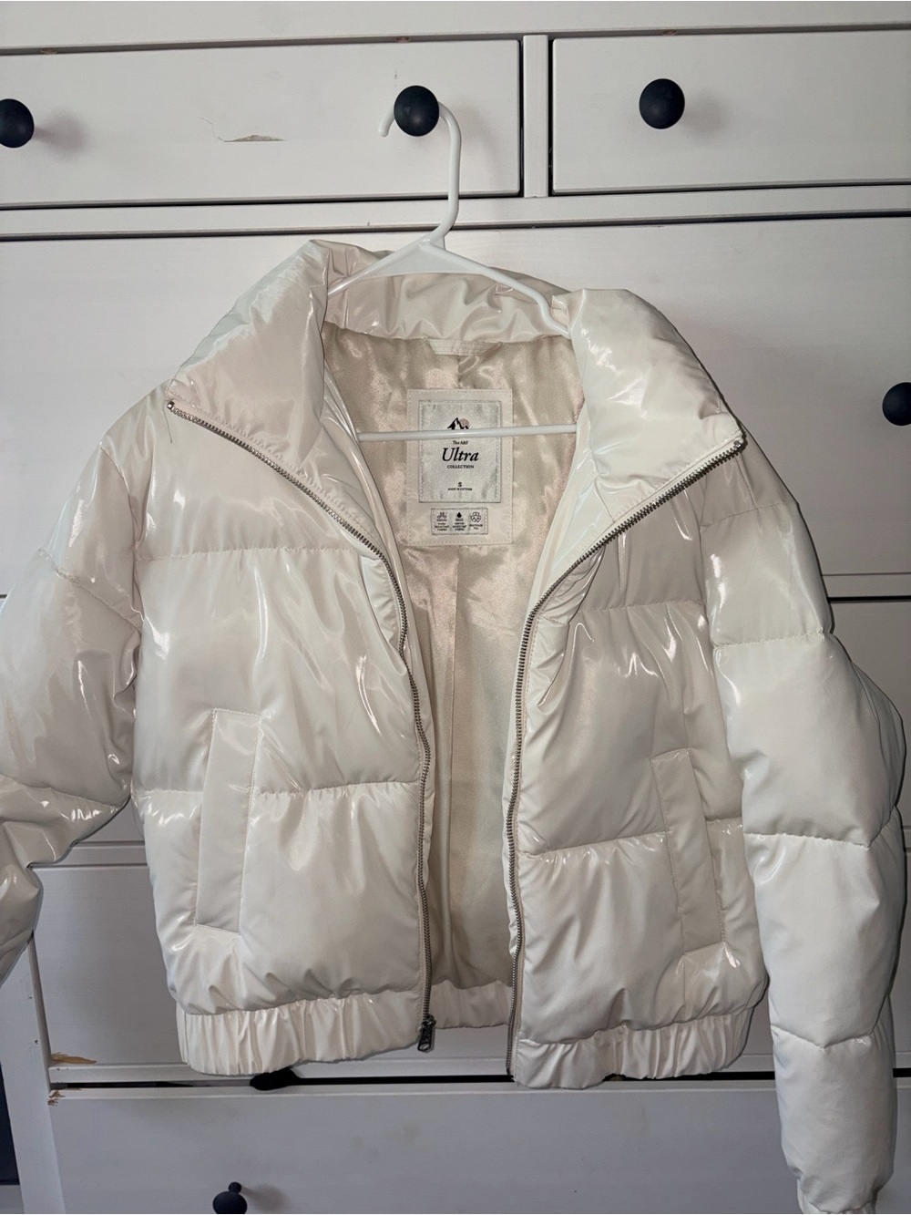 Abercrombie & Fitch White Glossy Puffer Jacket